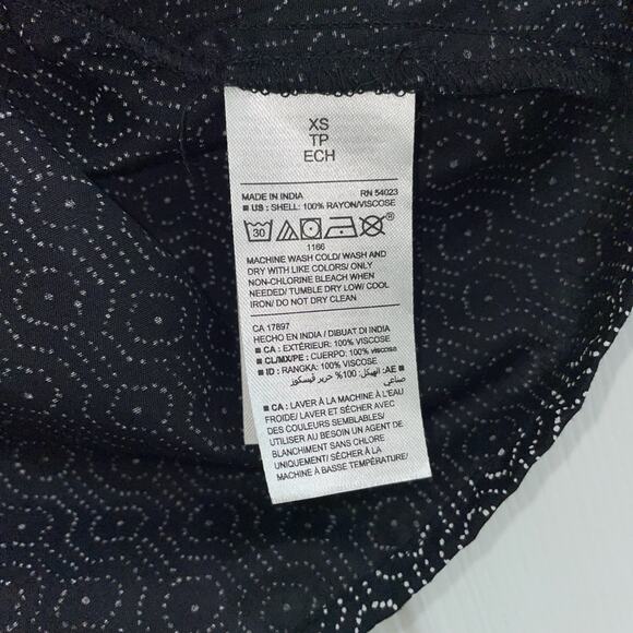 Old Navy Black White Printed Off Shoulder Bell Sleeve‎ Dress Sz X Small - Picture 4 of 7